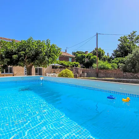 Awesome In St-just D'ardeche *