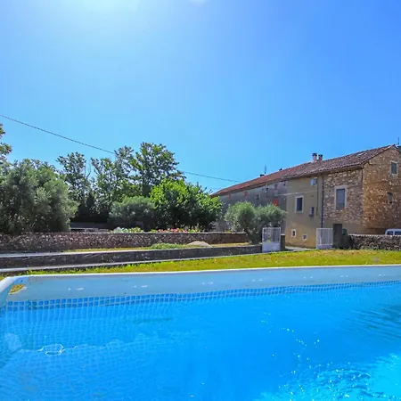Сasa de vacaciones Awesome In St-just D'ardeche Saint-Just (Ardeche)